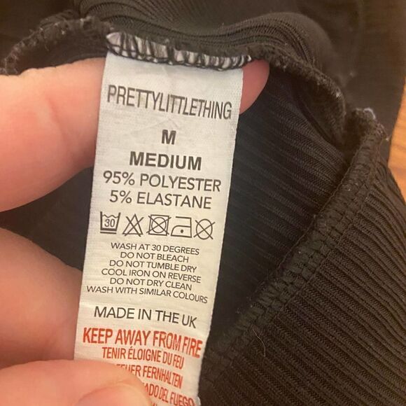 Pretty Little Thing Black Ribbed Bralette / Crop Top Medium - Picture 3 of 4